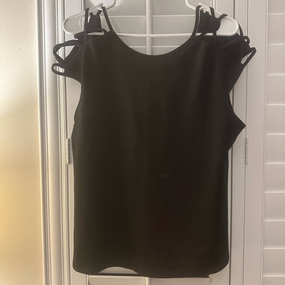 Women’s black SHEIN top